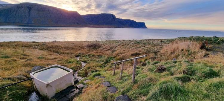 Kirkjubraut - Church Street Villa Talknafjordur Luaran gambar