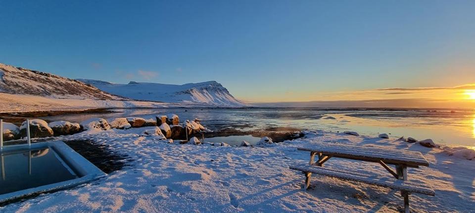 Kirkjubraut - Church Street Villa Talknafjordur Luaran gambar