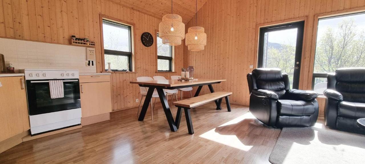 Kirkjubraut - Church Street Villa Talknafjordur Luaran gambar